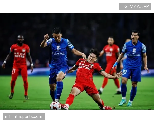 河南队主场作战锋线配合生疏 传球线路单一易被对手预判拦截